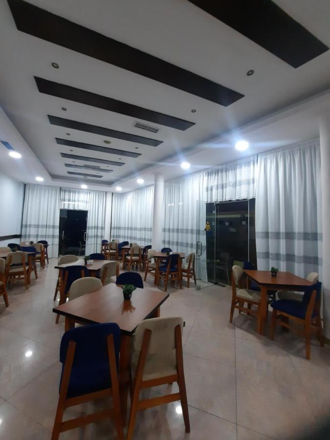 Hotel Megniar Lushnje ภายนอก รูปภาพ